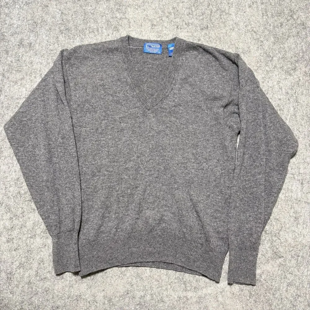 Vtg Pendleton Lambswool Sweater Mens M Gray V Neck Knit Virgin Wool Distressed